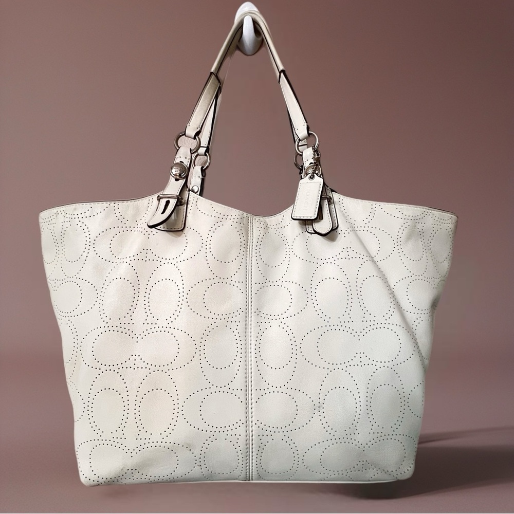 Coach F16598 perfect Leather Carly Tote - Picture 5 of 13